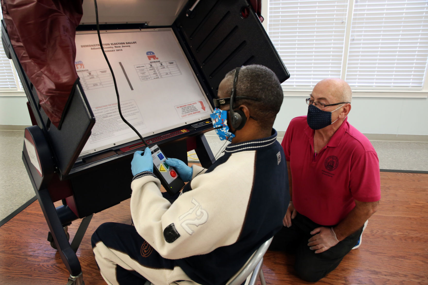 Blind voting